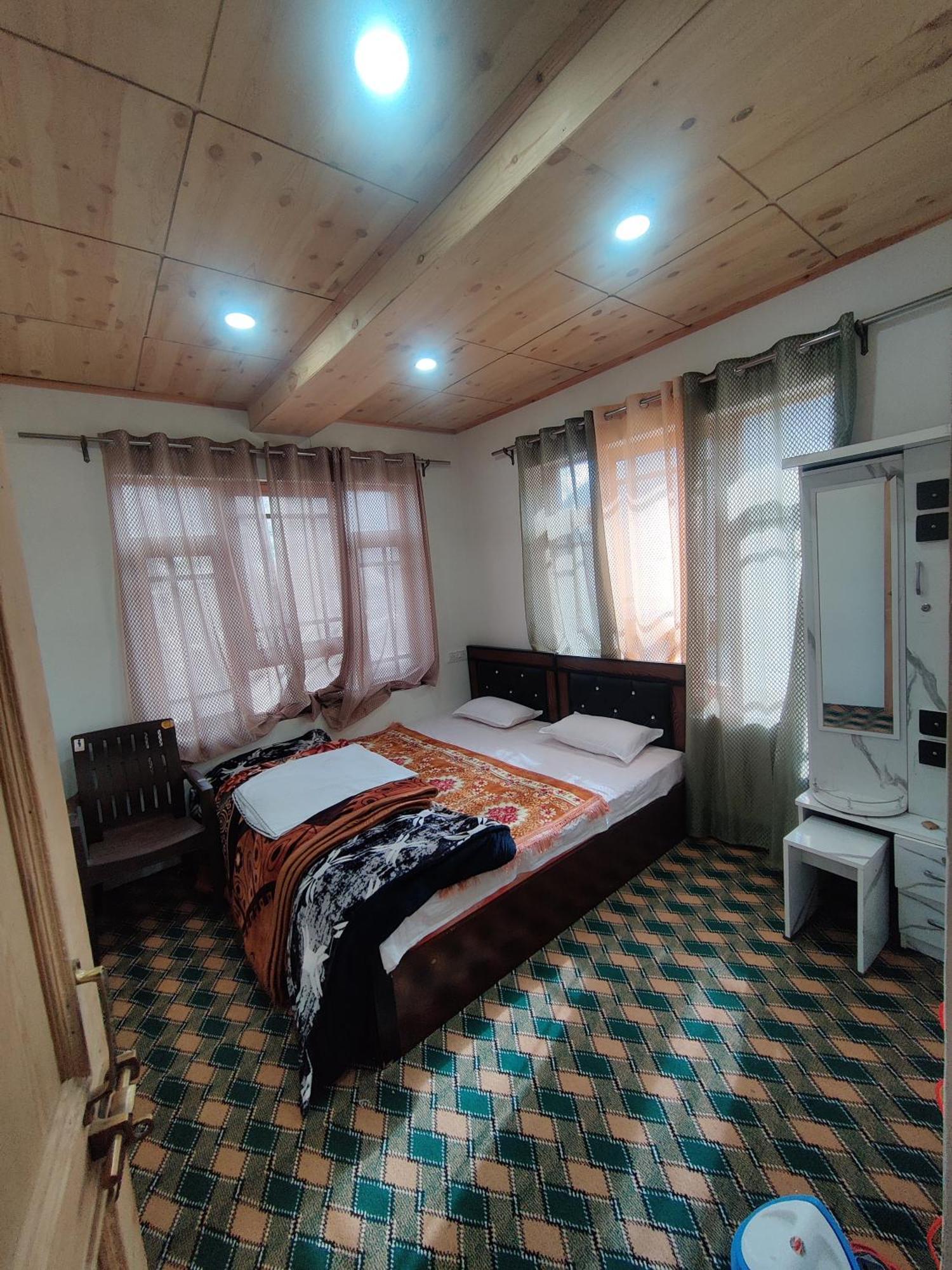 Konka Guest House Padam Buitenkant foto